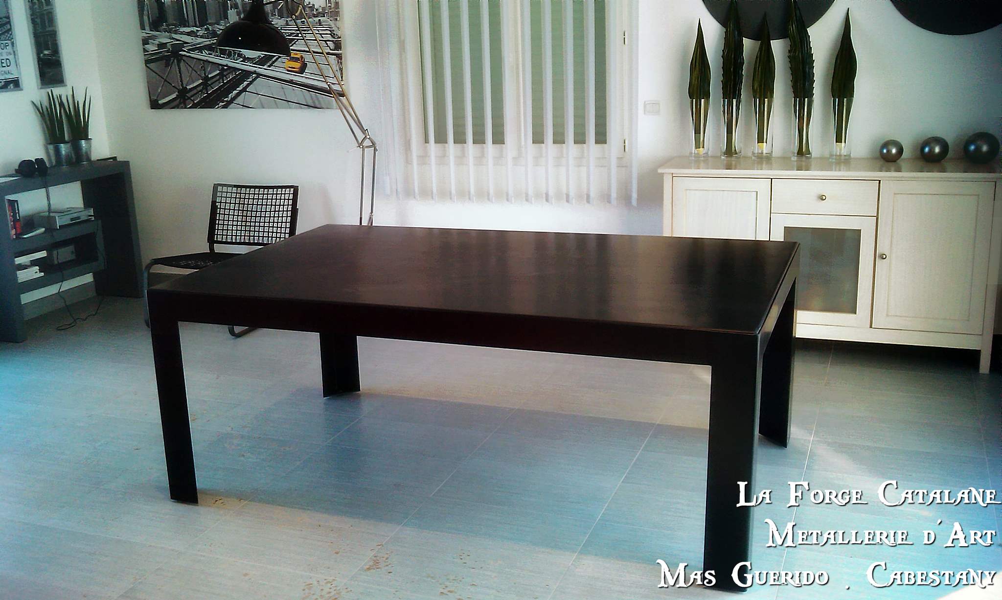 Table tole pliee  forge catalane.jpg